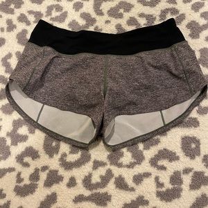 Lulu lemon size 4 shorts